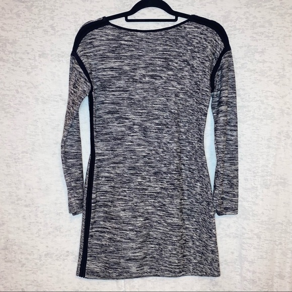 Athleta Retreat Marled Knit Grey Black Long Sleeve Sweater Tunic Dress XSP - Picture 5 of 11